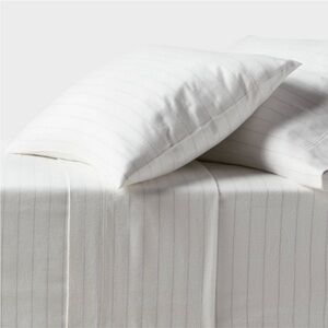 Full Ultra Soft Flannel Sheet Set Eco
Melange Stripe - Threshold